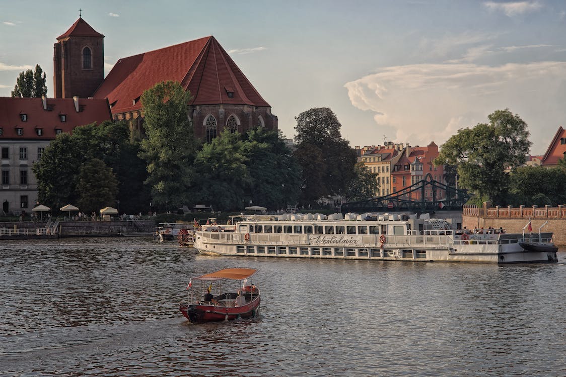 Czy we Wrocławiu opłaca się otworzyć biuro? Sprawdźmy!
